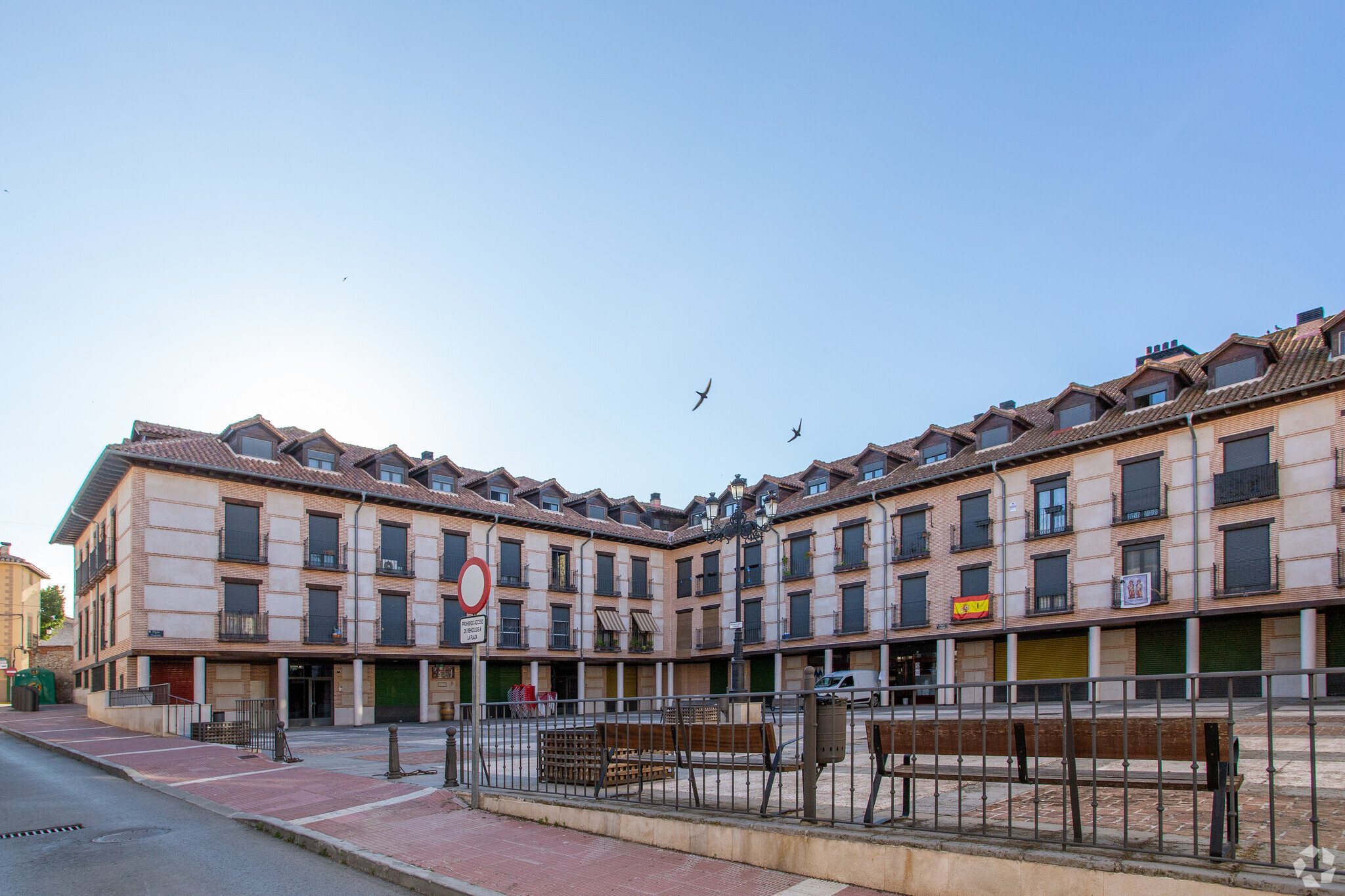 Immeuble residentiel dans Tielmes, Madrid à vendre Photo principale– Image 1 sur 6