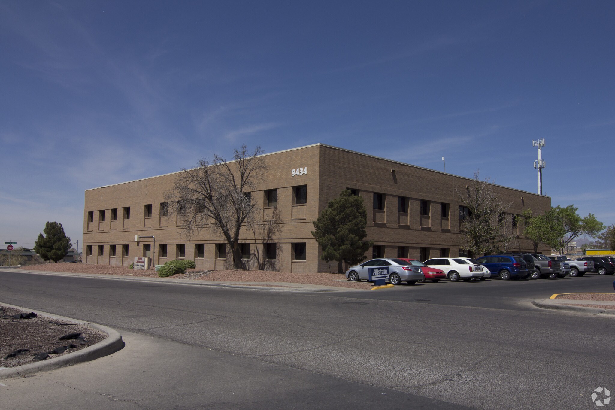 9434 Viscount Blvd, El Paso, TX à louer Photo principale– Image 1 sur 18
