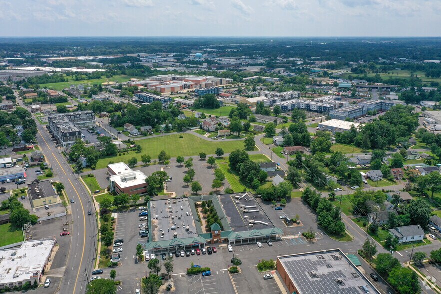 920-950 Hamilton St, Somerset, NJ à louer - Photo de l’immeuble – Image 2 sur 6