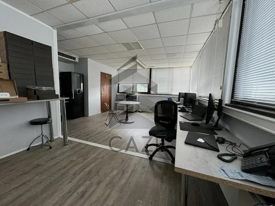 Bureau dans Mérignac à louer Photo de l’immeuble– Image 1 sur 5