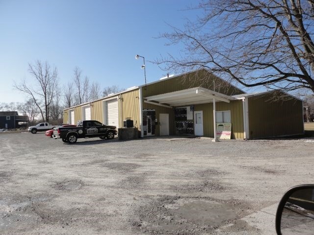 3800 S Meeker Ave, Muncie, IN à vendre - Photo de l’immeuble – Image 3 sur 7