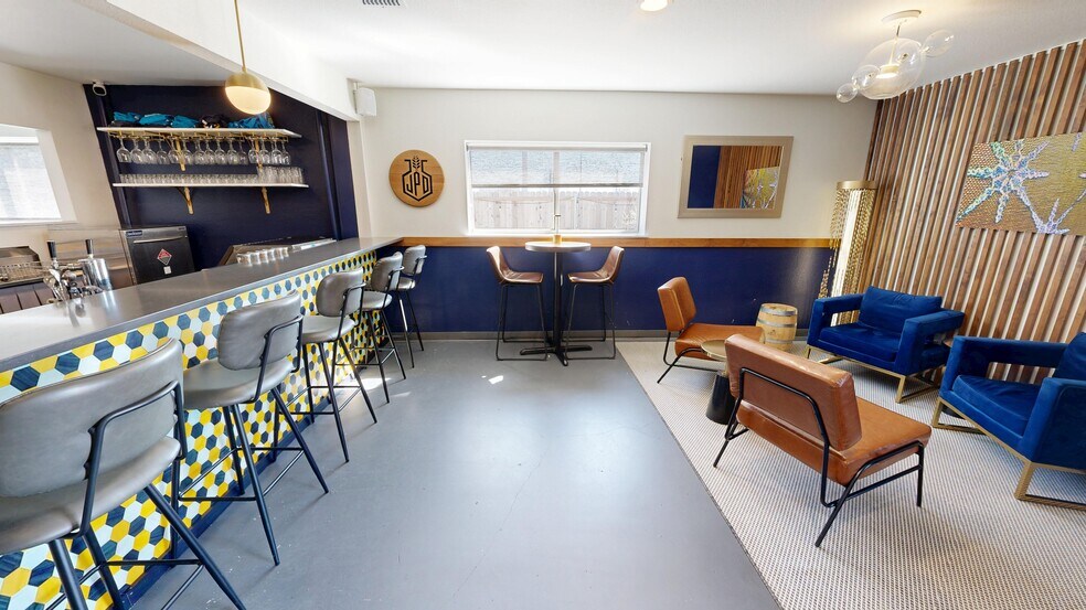 1711 N Austin St, Seguin, TX à vendre - Photo de l’immeuble – Image 3 sur 12