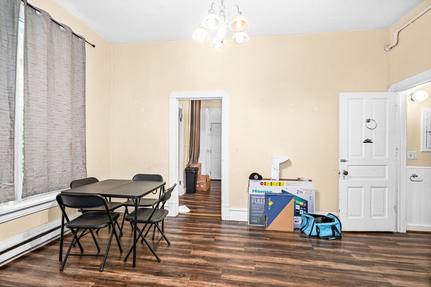 1426-1428 E 1st St, Duluth, MN à vendre - Photo intérieure – Image 2 sur 21