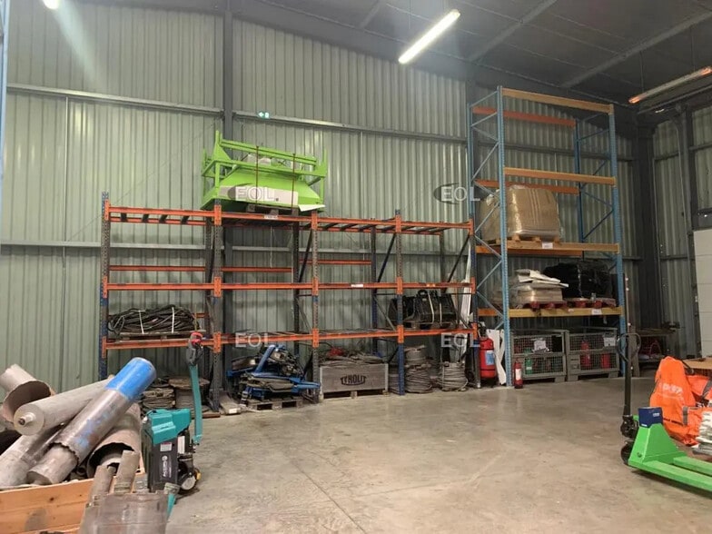 Local d’activités dans Cheval-Blanc à louer - Photo intérieure – Image 3 sur 5