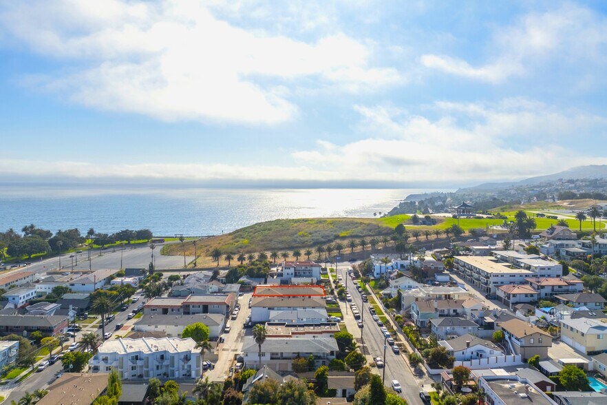 721 W 39th St, San Pedro, CA à vendre - Photo de l’immeuble – Image 3 sur 14