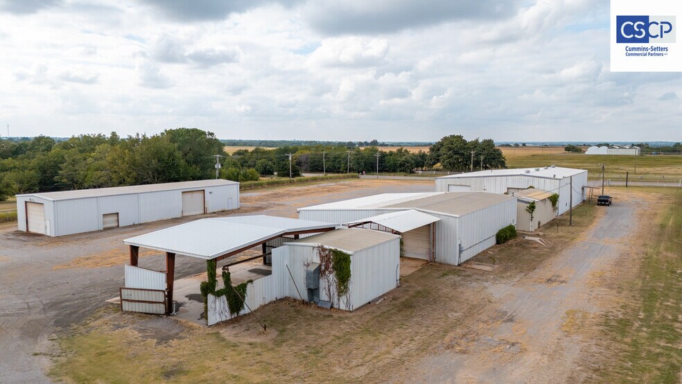 1175 State Hwy 19, Chickasha, OK à louer - Photo de l’immeuble – Image 2 sur 76