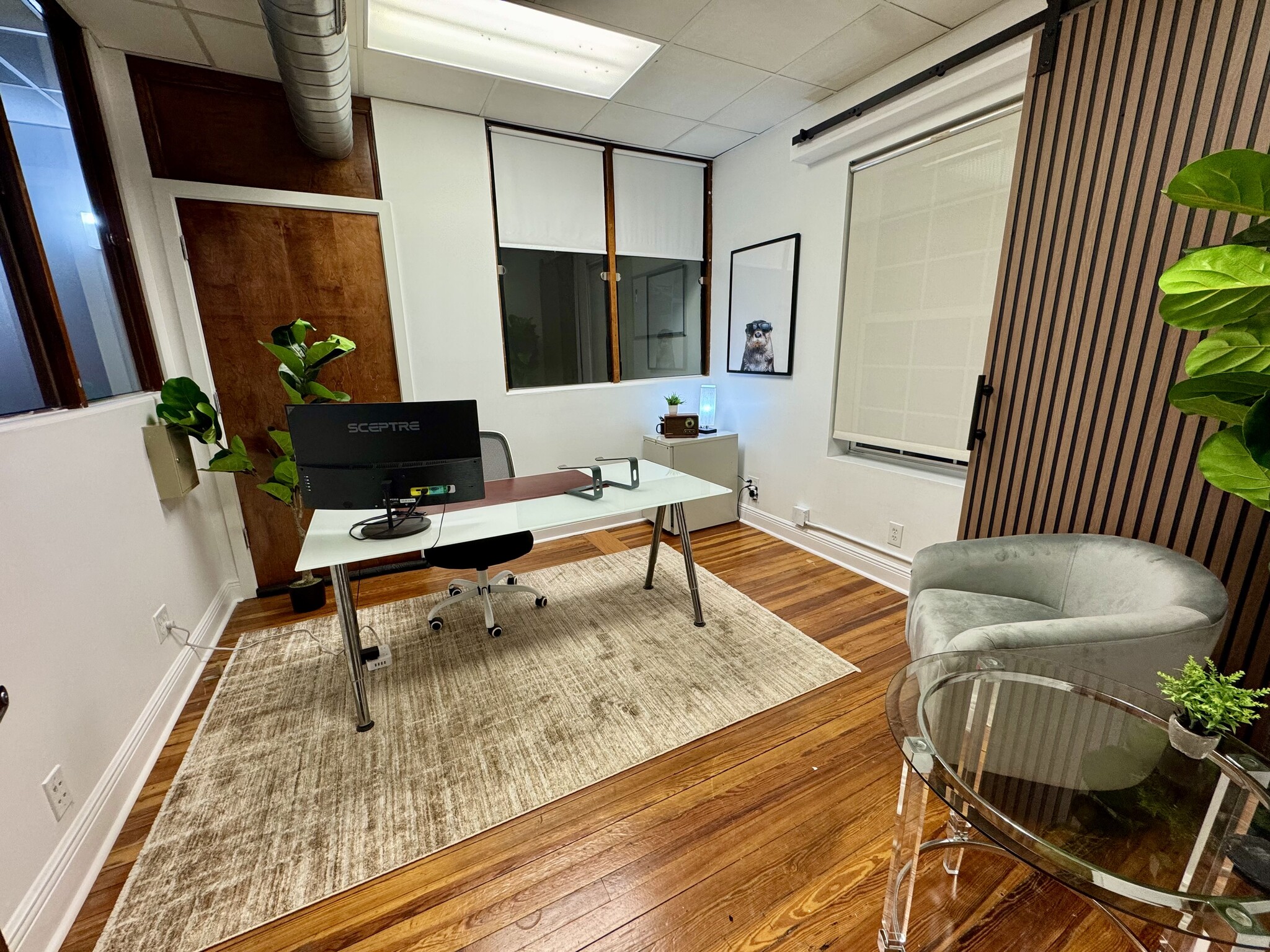 320 1st Ave N, Saint Petersburg, FL à louer Photo intérieure– Image 1 sur 9