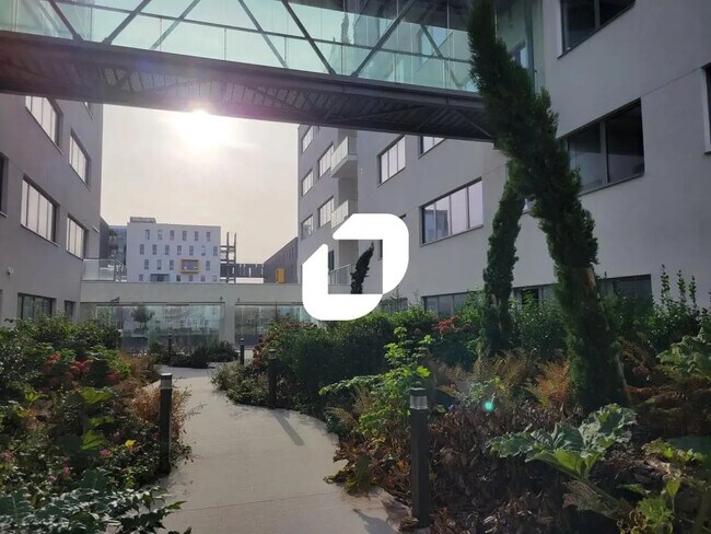 Plus de détails pour Bureau à vendre