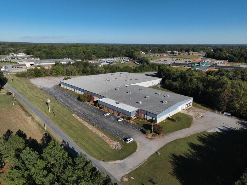 281 Industrial Dr, Gretna, VA à vendre - Aérien – Image 1 sur 11