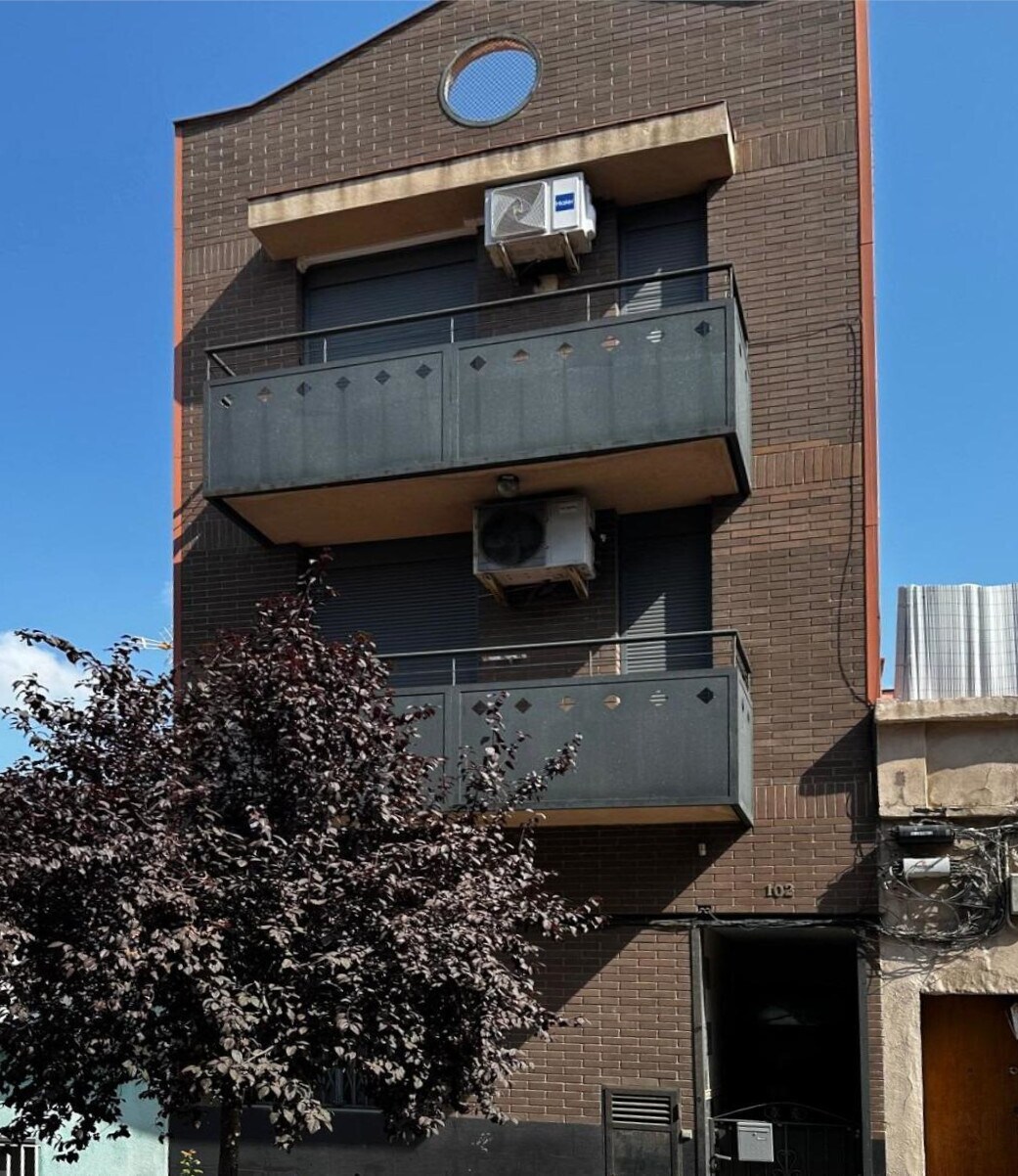 Immeuble residentiel dans Barcelone, Barcelona à vendre Photo de l’immeuble– Image 1 sur 42