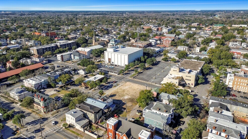 1210 Drayton St, Savannah, GA à vendre - Photo de l’immeuble – Image 3 sur 13