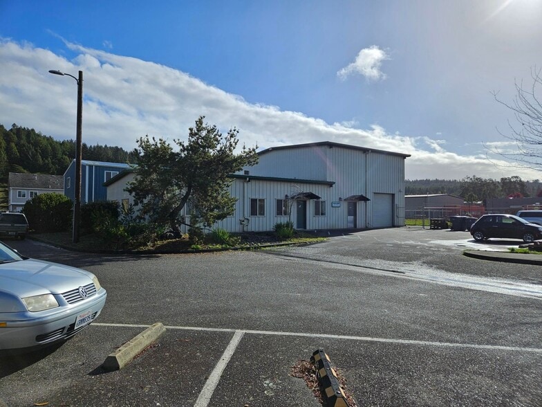 65 Frank Martin Ct, Arcata, CA à vendre - Photo principale – Image 1 sur 7