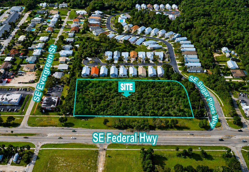 8200 SE Sugar Pines Way, Hobe Sound, FL à vendre - Photo de l’immeuble – Image 2 sur 4