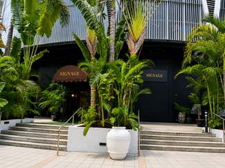 Plus de détails pour 1111 SW 1st Ave, Miami, FL - Logement à vendre