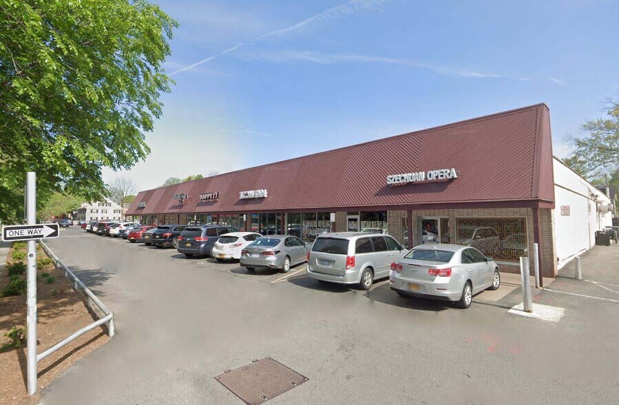 626 Park Ave, Rochester, NY à louer - Photo de l’immeuble – Image 2 sur 9
