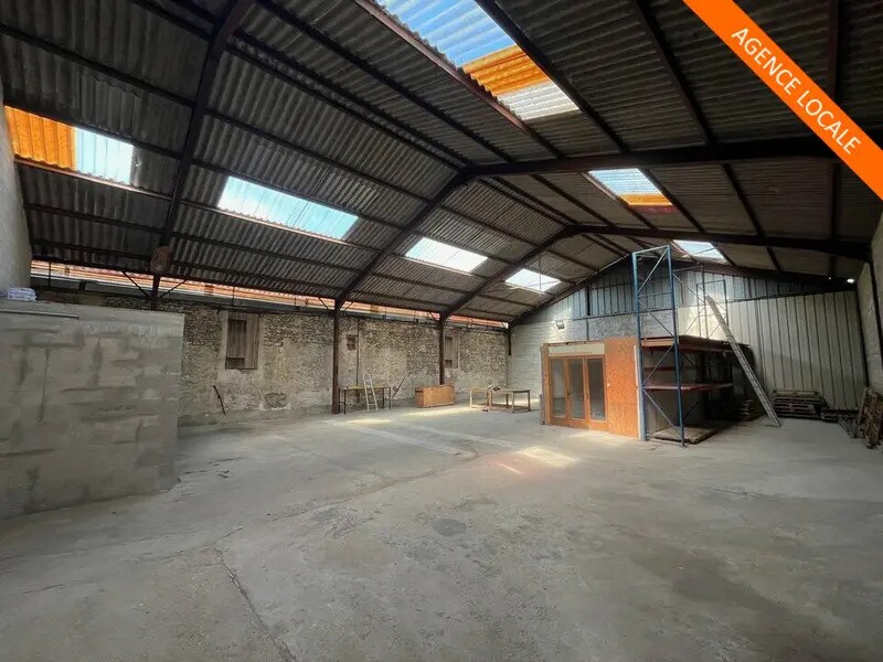 Local d'activités dans Fontenay-Saint-Père à vendre Photo intérieure– Image 1 sur 8