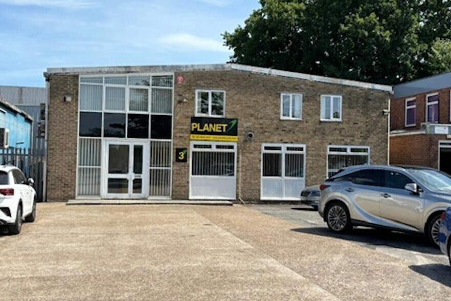 Unit 3 Speedwell Close, Eastleigh à vendre - Photo principale – Image 1 sur 4
