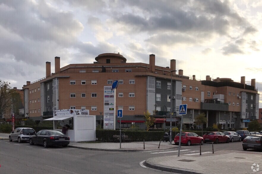Immeuble residentiel dans Rivas-Vaciamadrid, Madrid à vendre - Photo de l’immeuble – Image 3 sur 3