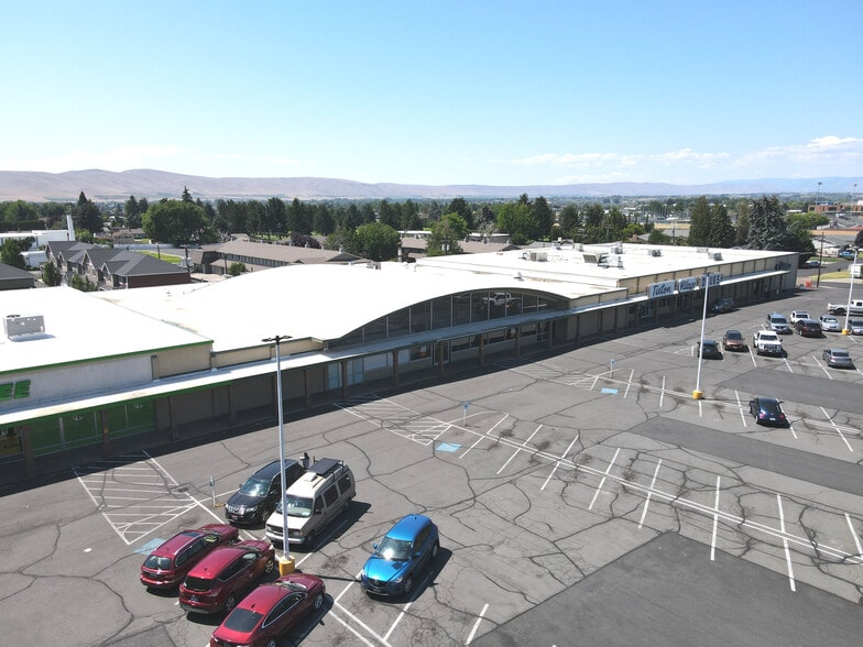 3602-3714 Tieton Dr, Yakima, WA à louer - Photo de l’immeuble – Image 3 sur 10