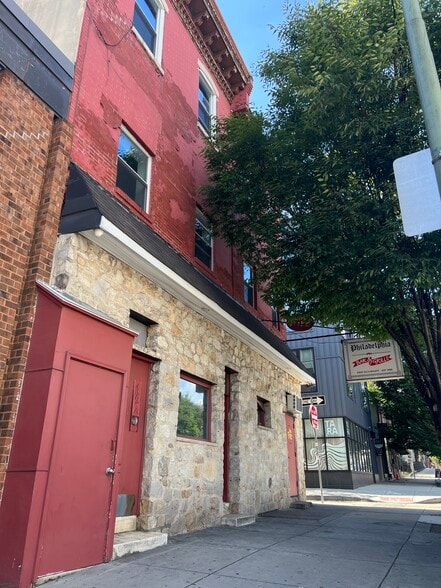 410-412 W Girard Ave, Philadelphia, PA à vendre - Photo de l’immeuble – Image 3 sur 8