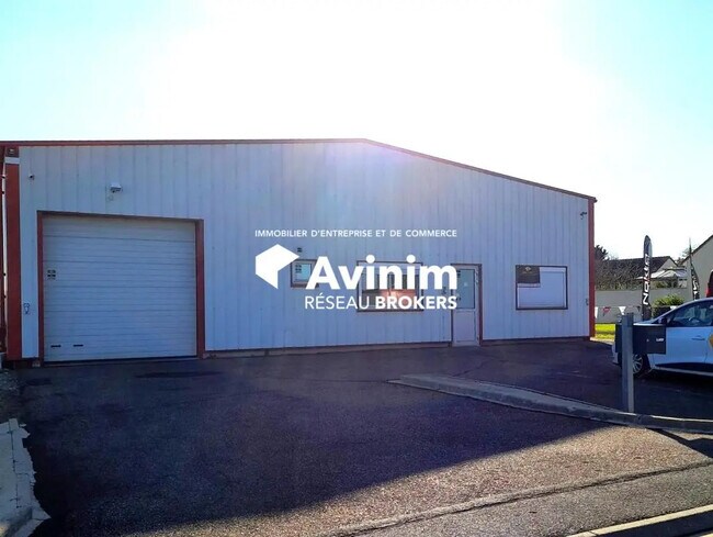 Plus de détails pour Local d’activités à vendre