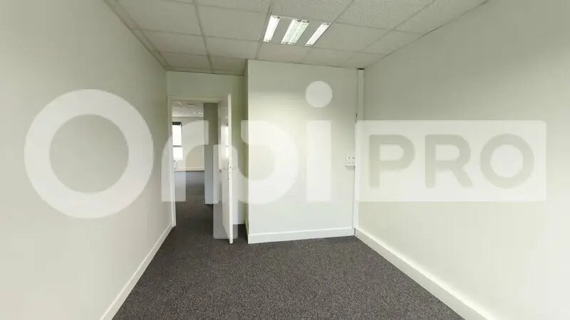 Bureau dans Viry-Châtillon à louer - Photo intérieure – Image 3 sur 9