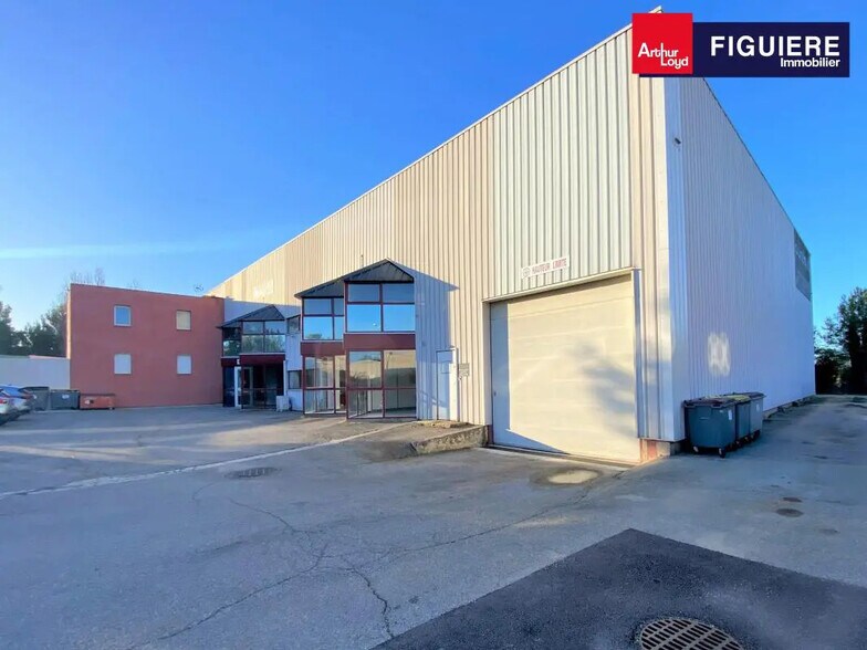8 Rue André Marie Ampère, Velaux à louer - Photo de l’immeuble – Image 1 sur 11