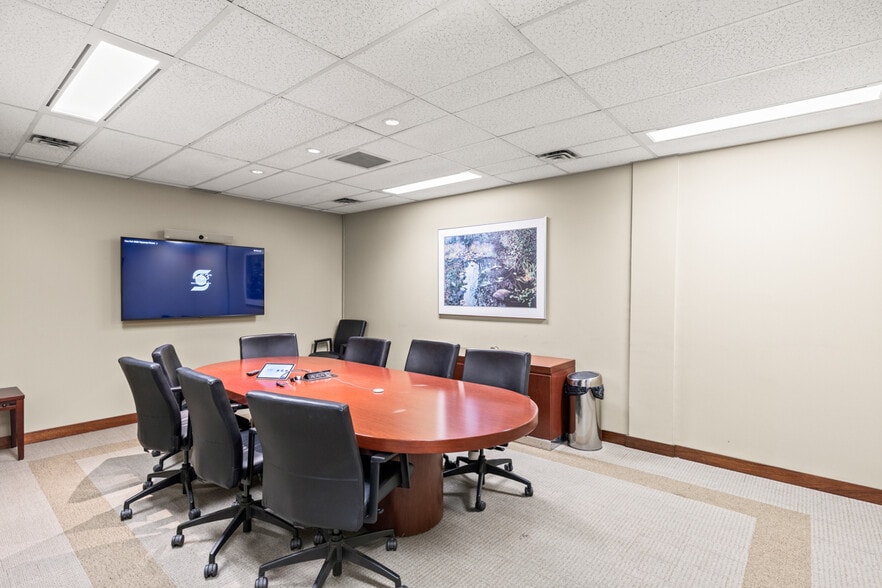 478 Bernard Av, Kelowna, BC à louer - Photo intérieure – Image 2 sur 20