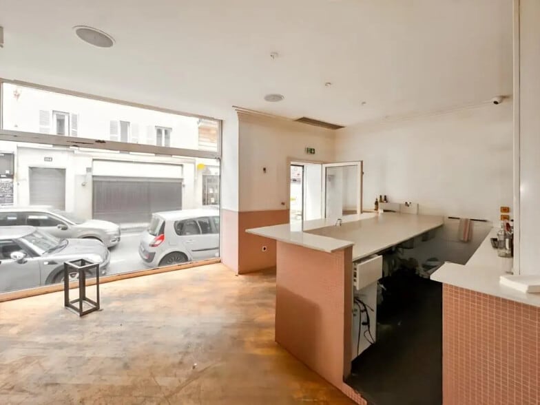 Local commercial dans Paris à louer - Photo de l’immeuble – Image 3 sur 6