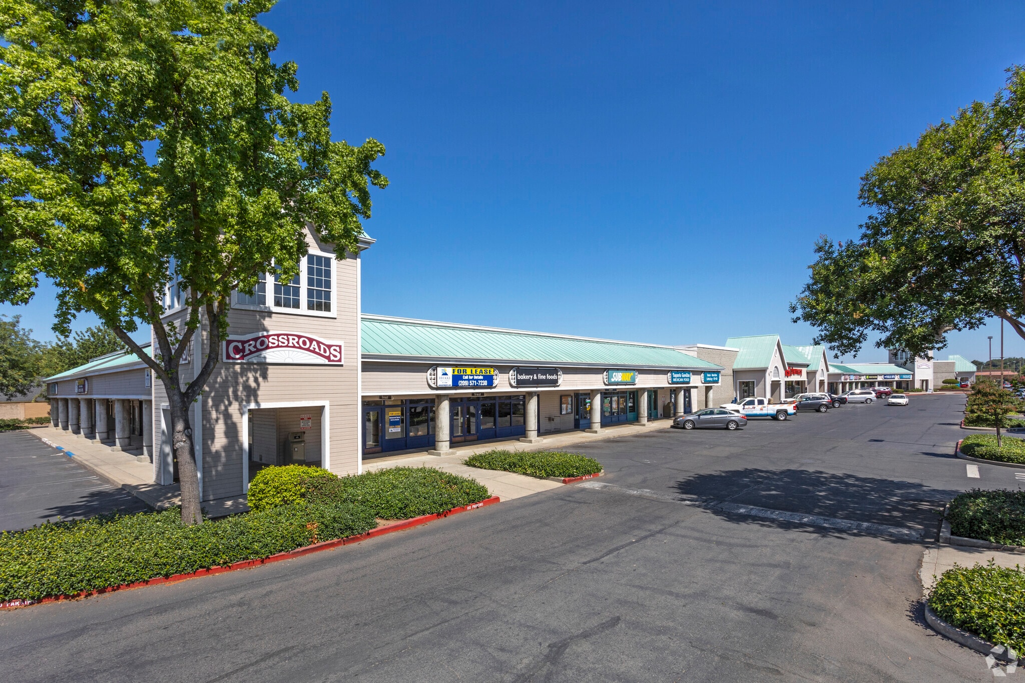 901 N Carpenter Rd, Modesto, CA à louer Photo principale– Image 1 sur 17