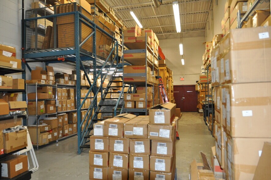 2800 John St, Markham, ON à vendre - Photo intérieure – Image 2 sur 7