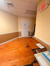 11880 Bustleton Ave, Philadelphia, PA à louer Photo intérieure– Image 2 sur 4