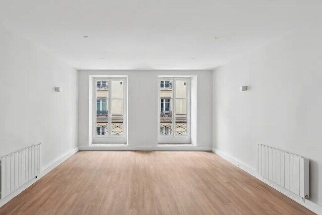 Plus de détails pour 125 Rue D'Aboukir, Paris - Bureau à louer