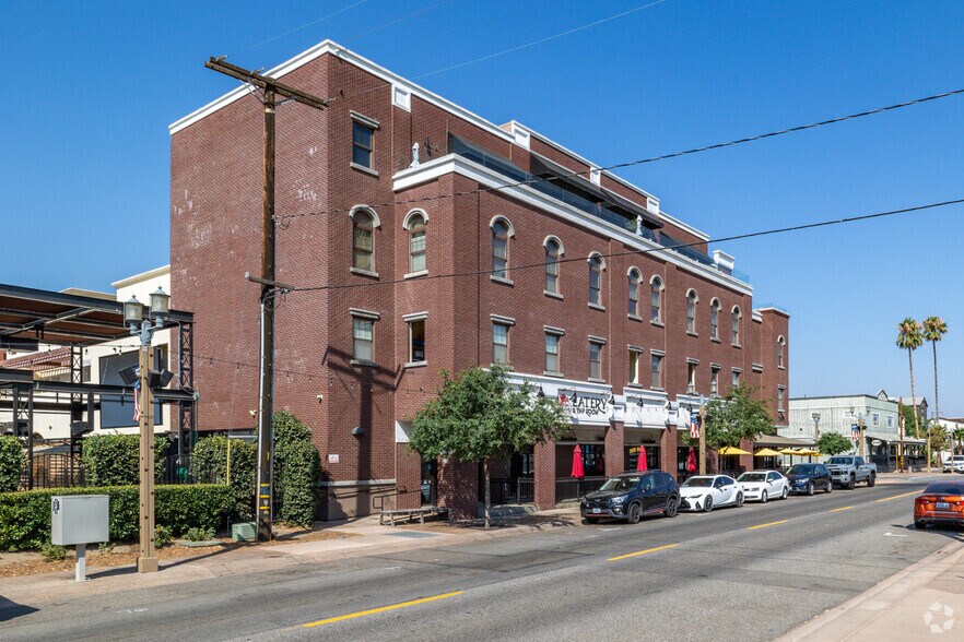 28693 Old Town Front St, Temecula, CA à louer - Photo de l’immeuble – Image 2 sur 5