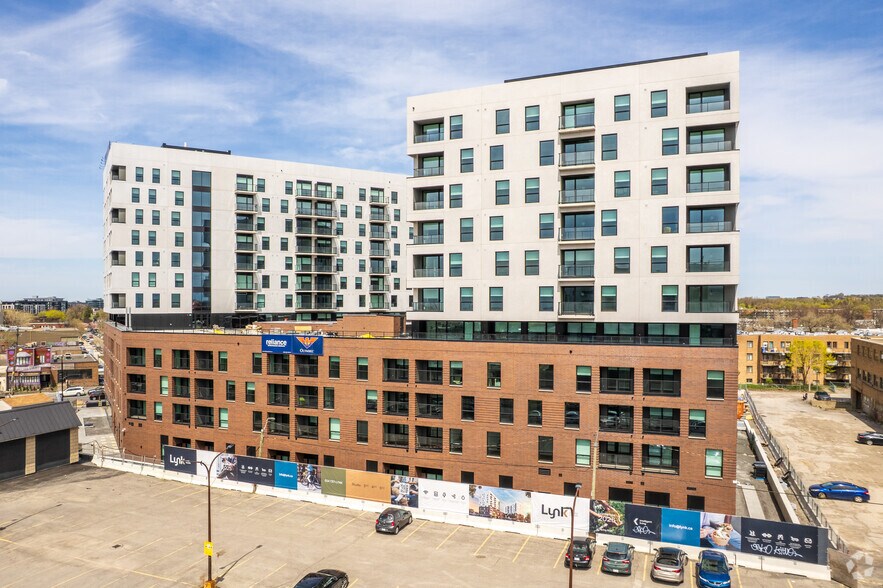 5200 St De La Savane, Montréal, QC à louer - Photo de l’immeuble – Image 2 sur 31