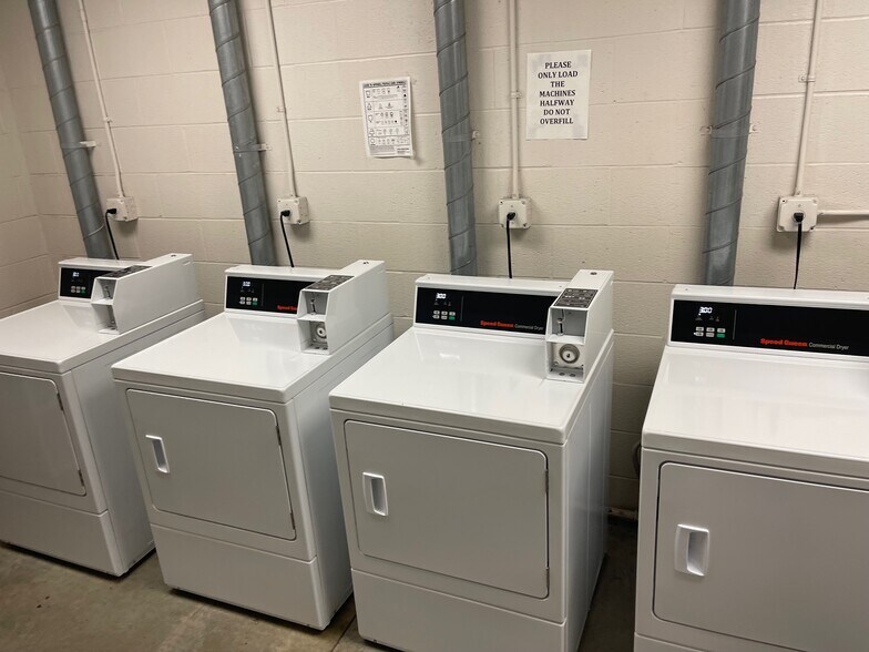 400 College Ave, Ithaca, NY à vendre - Photo de l’immeuble – Image 3 sur 24