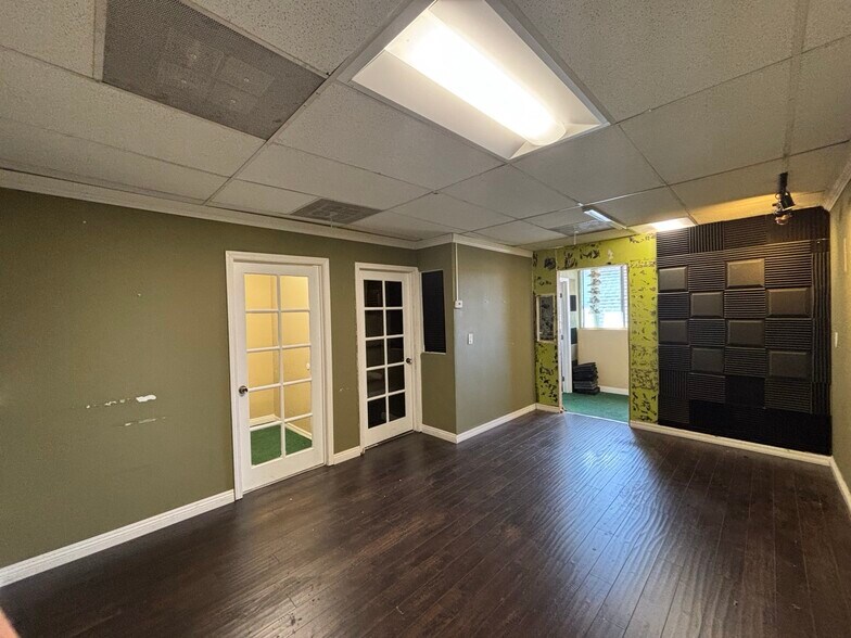 5020 Wilshire Blvd, Los Angeles, CA à louer - Photo de l’immeuble – Image 3 sur 9