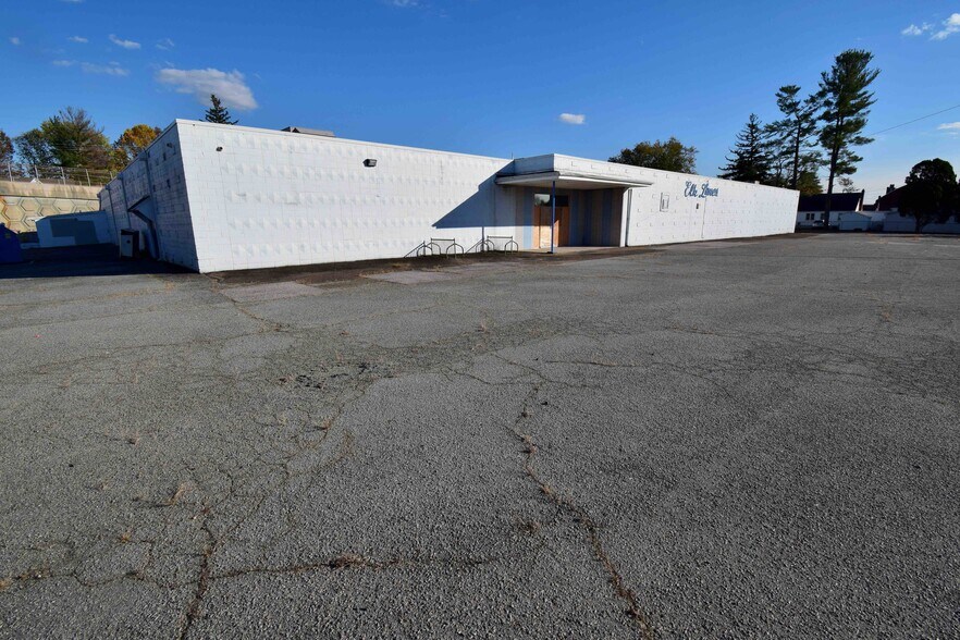 406 Bow St, Elkton, MD à vendre - Photo de l’immeuble – Image 2 sur 10