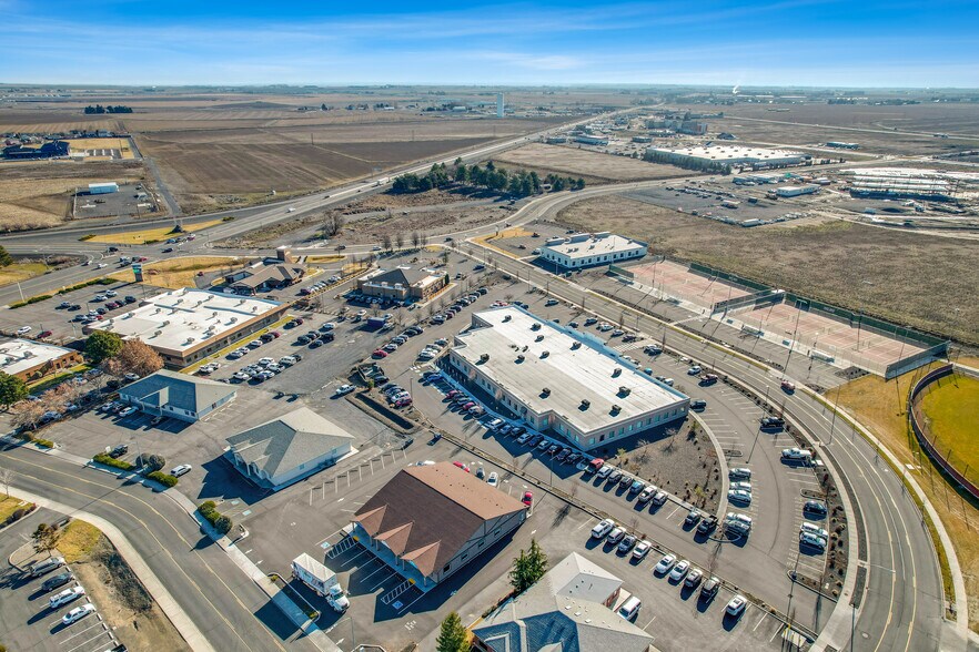 1651 S Pilgrim St, Moses Lake, WA à vendre - Photo de l’immeuble – Image 2 sur 4