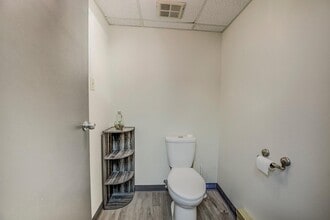 255-257 Boul Saint-Joseph, Gatineau, QC à louer Photo intérieure– Image 2 sur 9