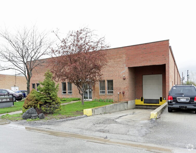 110 W Laura Dr, Addison, IL à louer - Photo principale – Image 1 sur 4