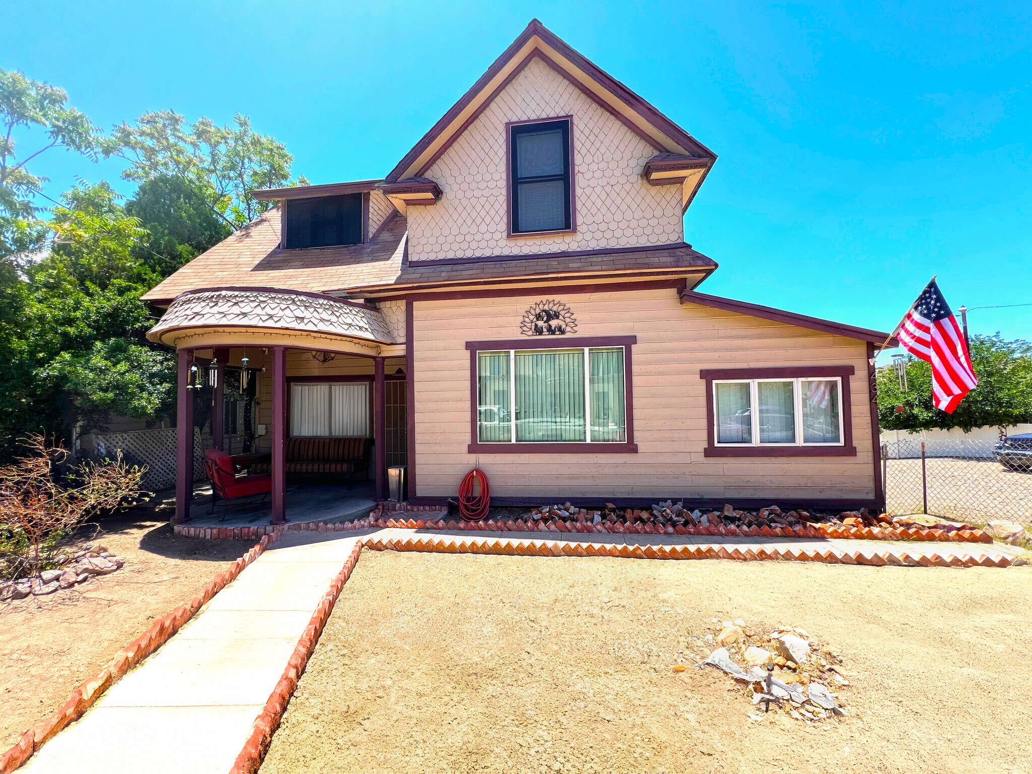 434 S Hill St, Globe, AZ à vendre Photo de l’immeuble– Image 1 sur 46