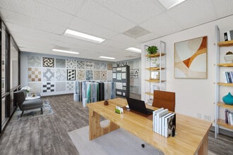 22722 Lambert St, Lake Forest, CA à louer Photo intérieure– Image 2 sur 4