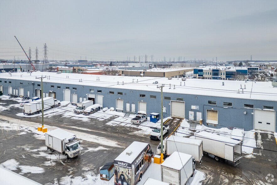 1100-1154 Rue Berlier, Laval, QC à louer - Photo de l’immeuble – Image 3 sur 4