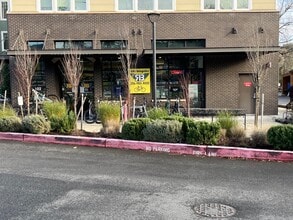 160 NW Gilman Blvd, Issaquah, WA à louer Photo de l’immeuble– Image 1 sur 5