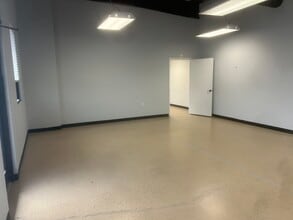 6137 Denver Industrial Park Rd, Denver, NC à louer Photo intérieure– Image 1 sur 4
