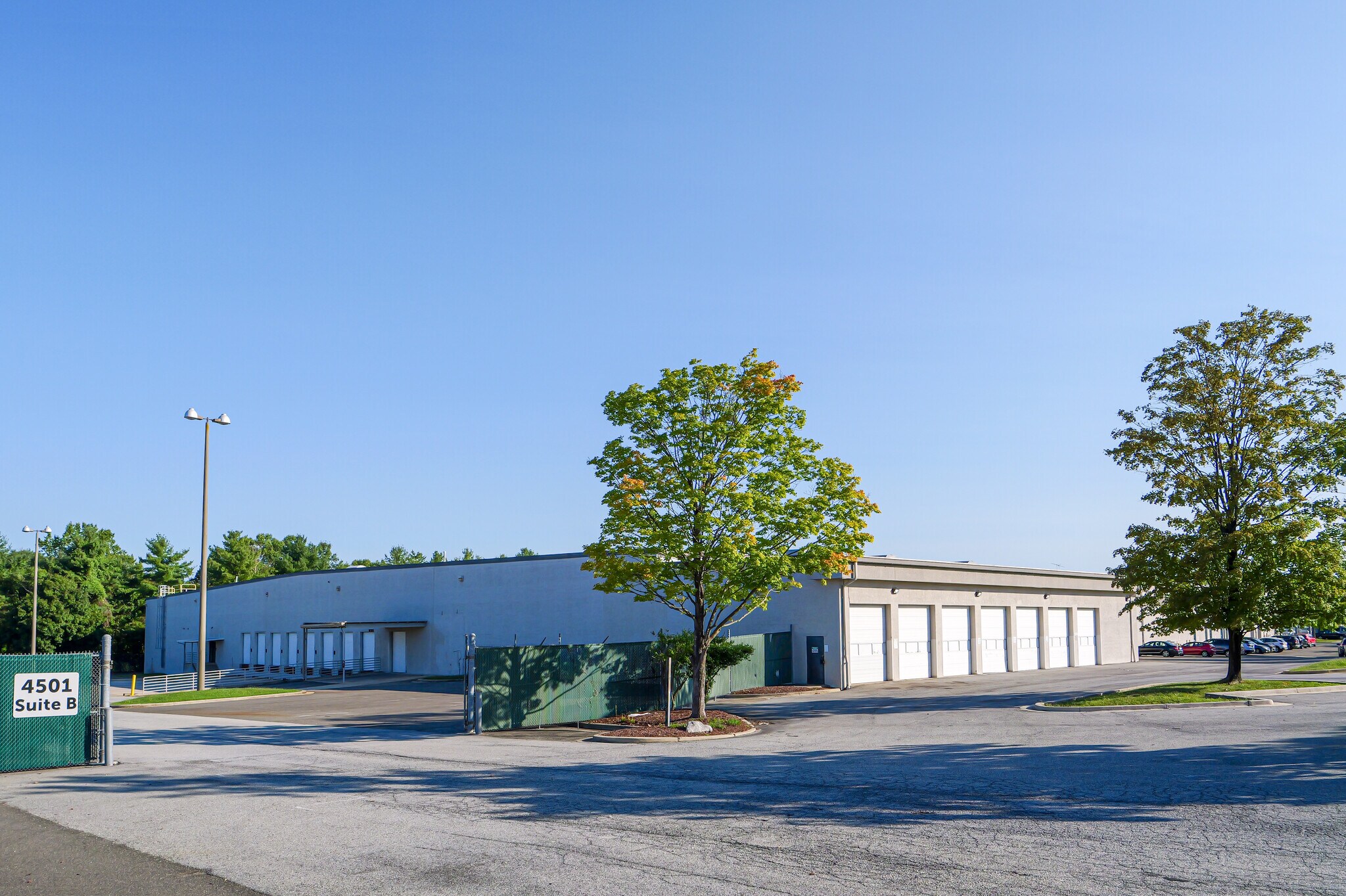 4501 Auth Pl, Marlow Heights, MD à louer Photo principale– Image 1 sur 4