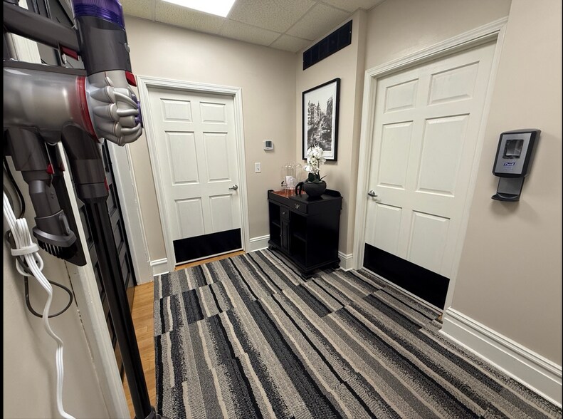 232 S Buchanan St, Edwardsville, IL à louer - Photo de l’immeuble – Image 3 sur 23