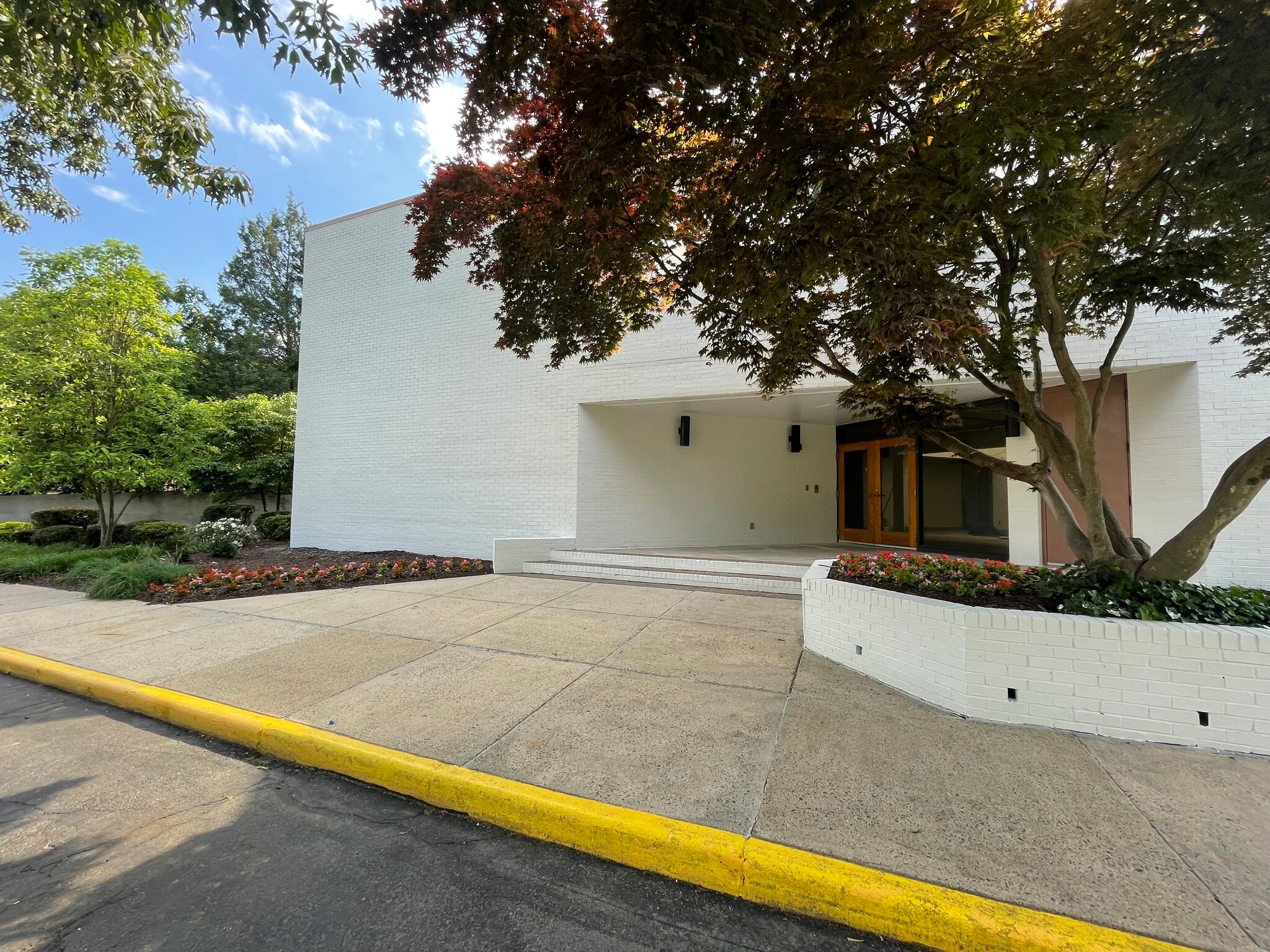 1914 Association Dr, Reston, VA à louer Photo de l’immeuble– Image 1 sur 20