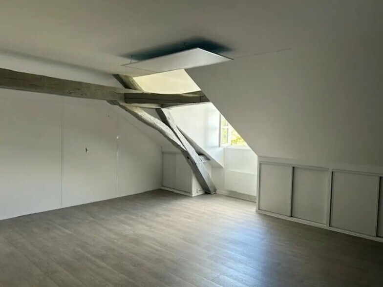 Bureau dans Tours à louer - Photo de l’immeuble – Image 3 sur 4